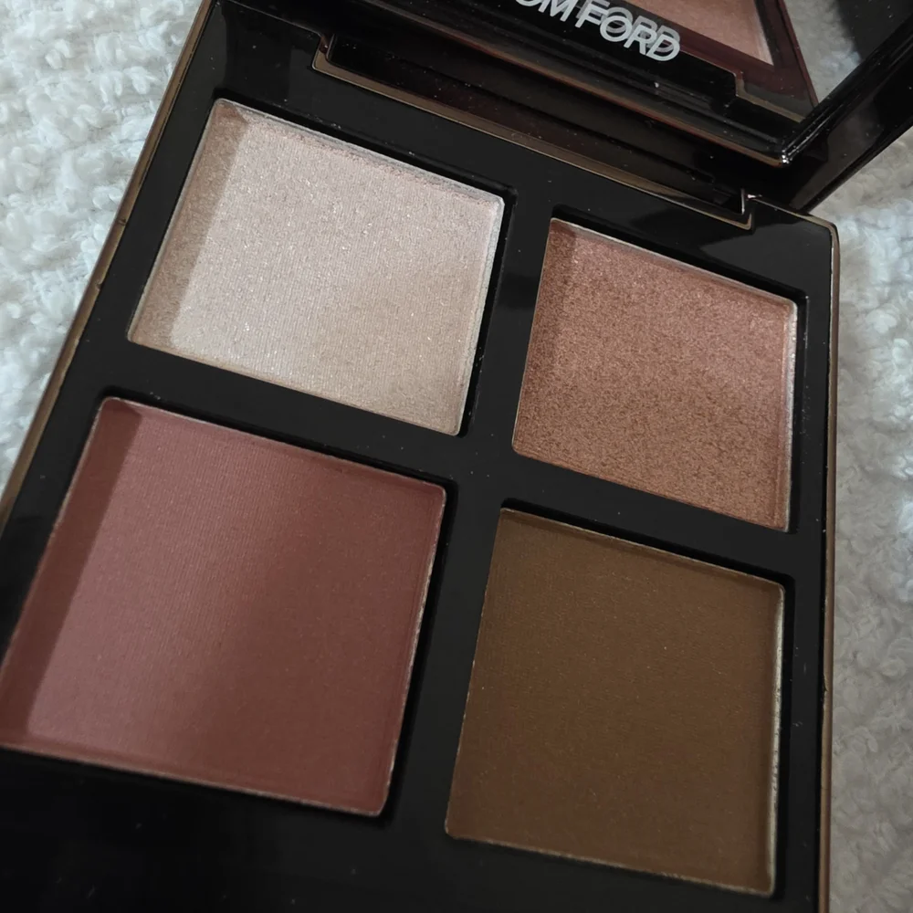 NEW~ TOM FORD Eye Color Quad ~ 02 ROSE VEIL~ LIMITED EDITION